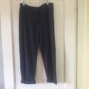 Cropped lightweight navy pants